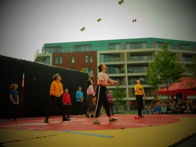 ÓDA NA CIRKUS IN BEWEGING