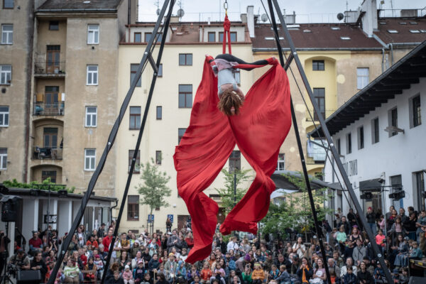 Blíží se Nuselské dvorky 2026