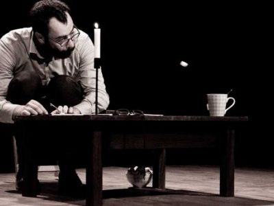 Etienne Manceau se vrací do Čech se svým sólem VU