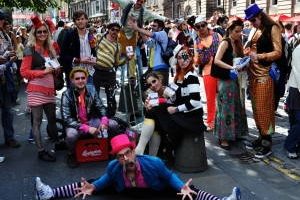 La Putyka na Fringe a Radiu Wave