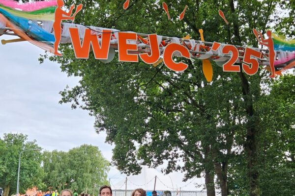 Tisíce žonglérů na jednom místě: reportáž z EJC 2025 v nizozemském Arnhemu